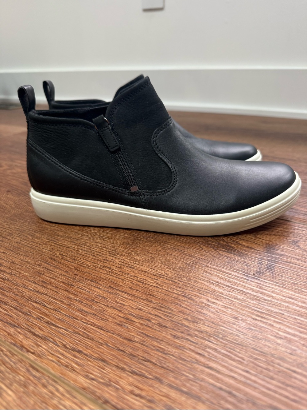 Ecco Soft Classic Bootie